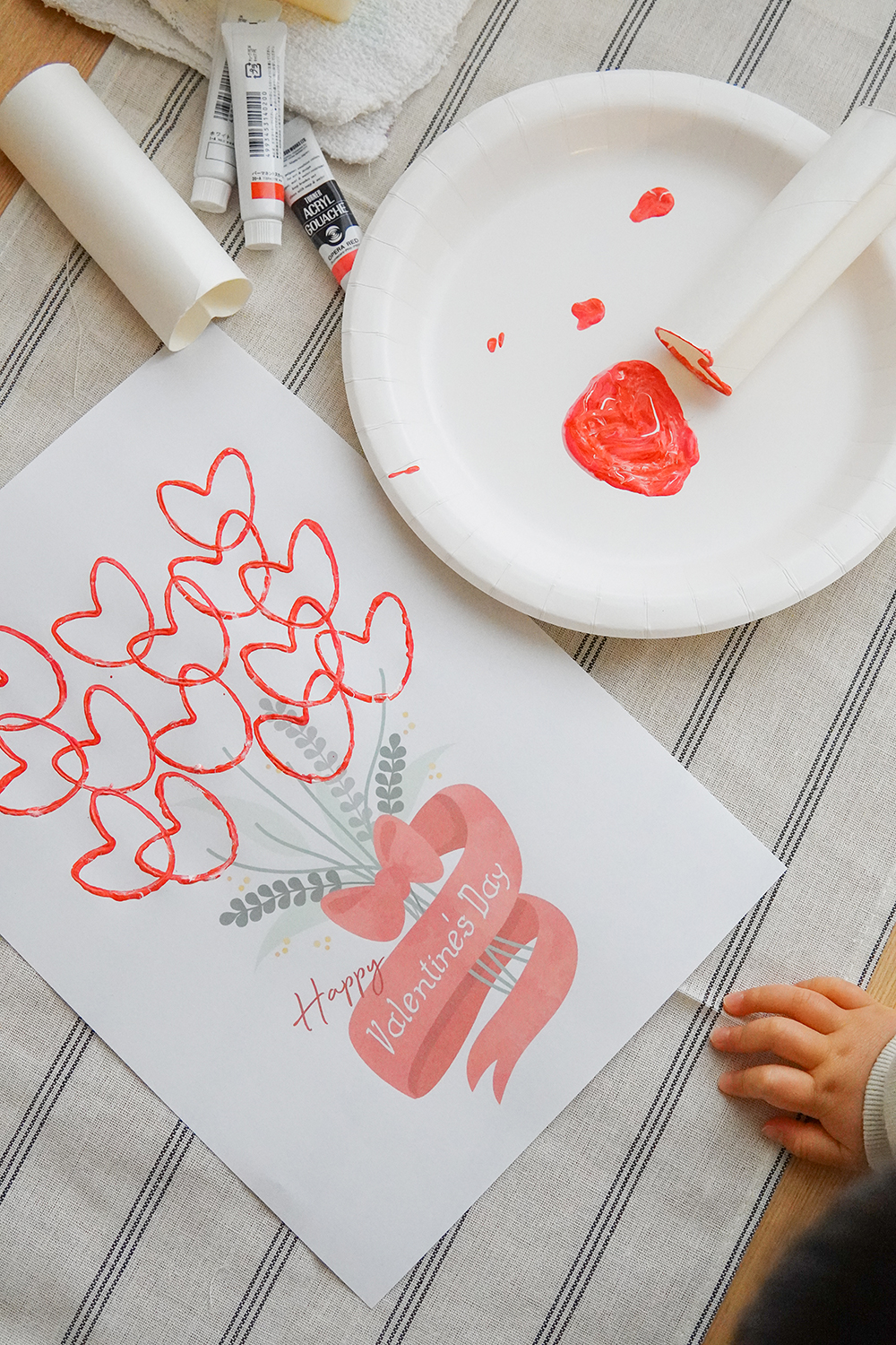 バレンタイン製作テンプレート「子どもと一緒にハートの簡単スタンプアート♡」ダウンロード